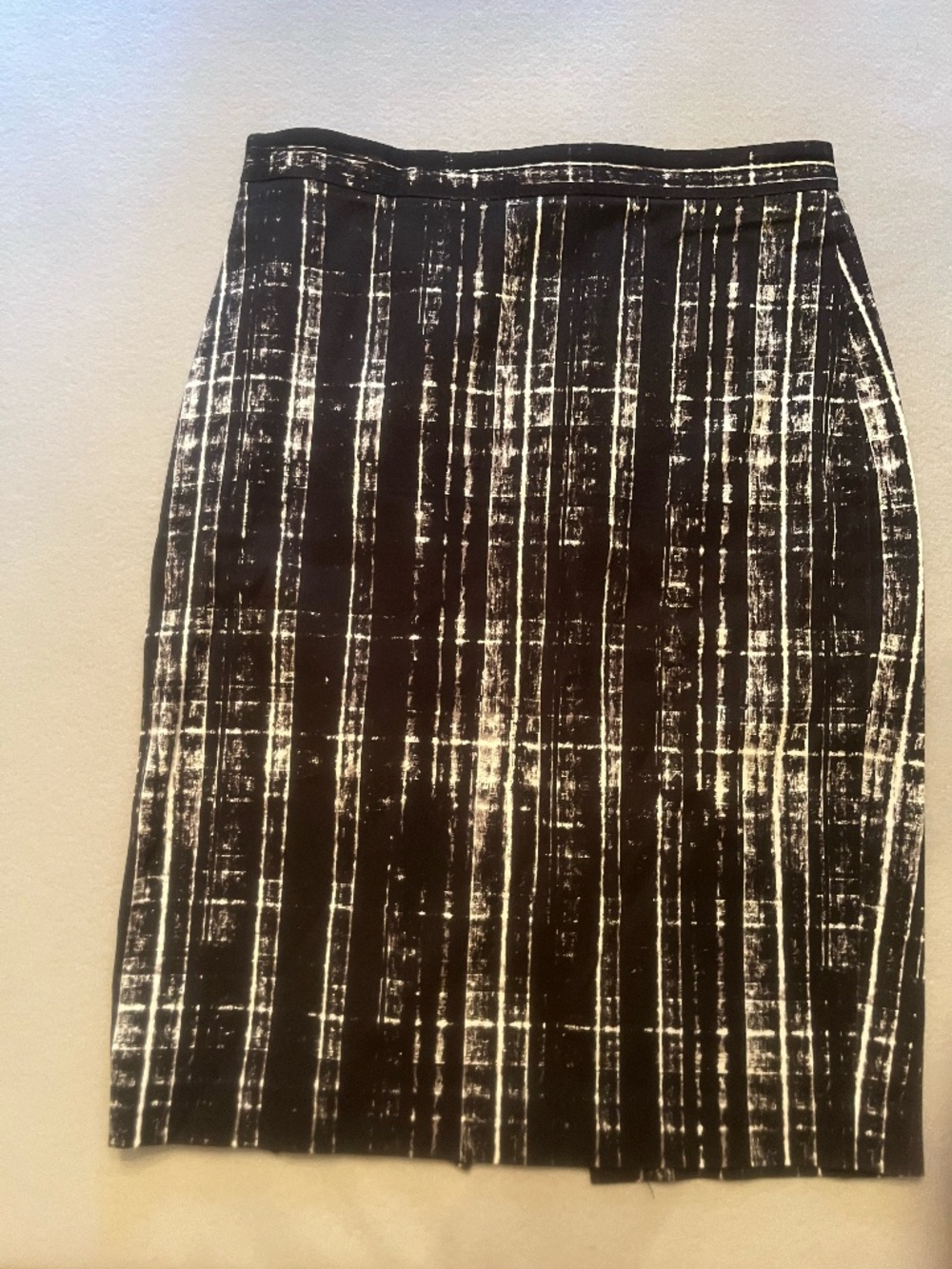 Banana Republic | Abstract Black & White "Brushstroke" Pencil Skirt